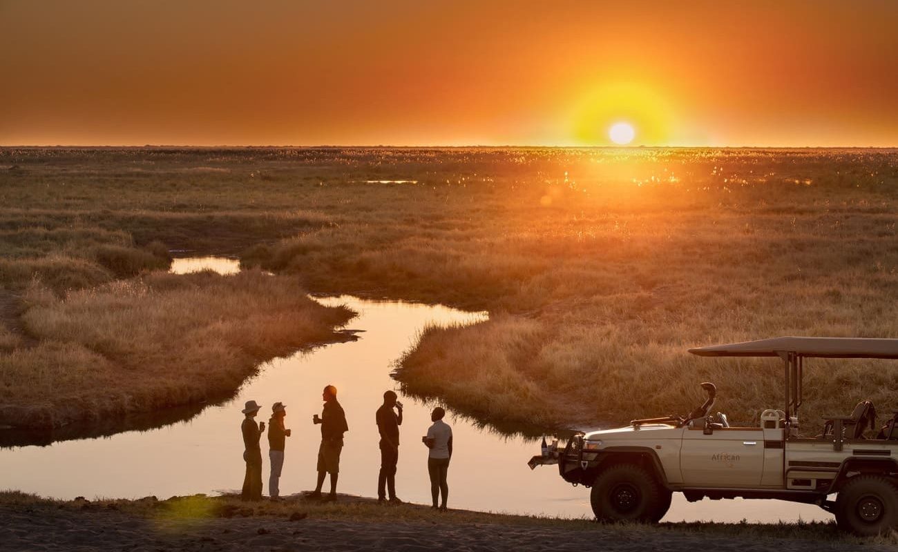 Sundowner im Linyanti Bush Camp