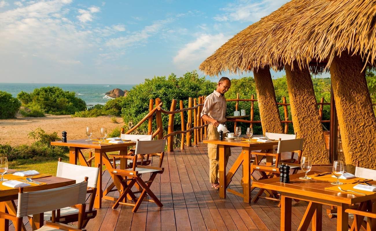 Uga Chena Huts Restaurant Veranda