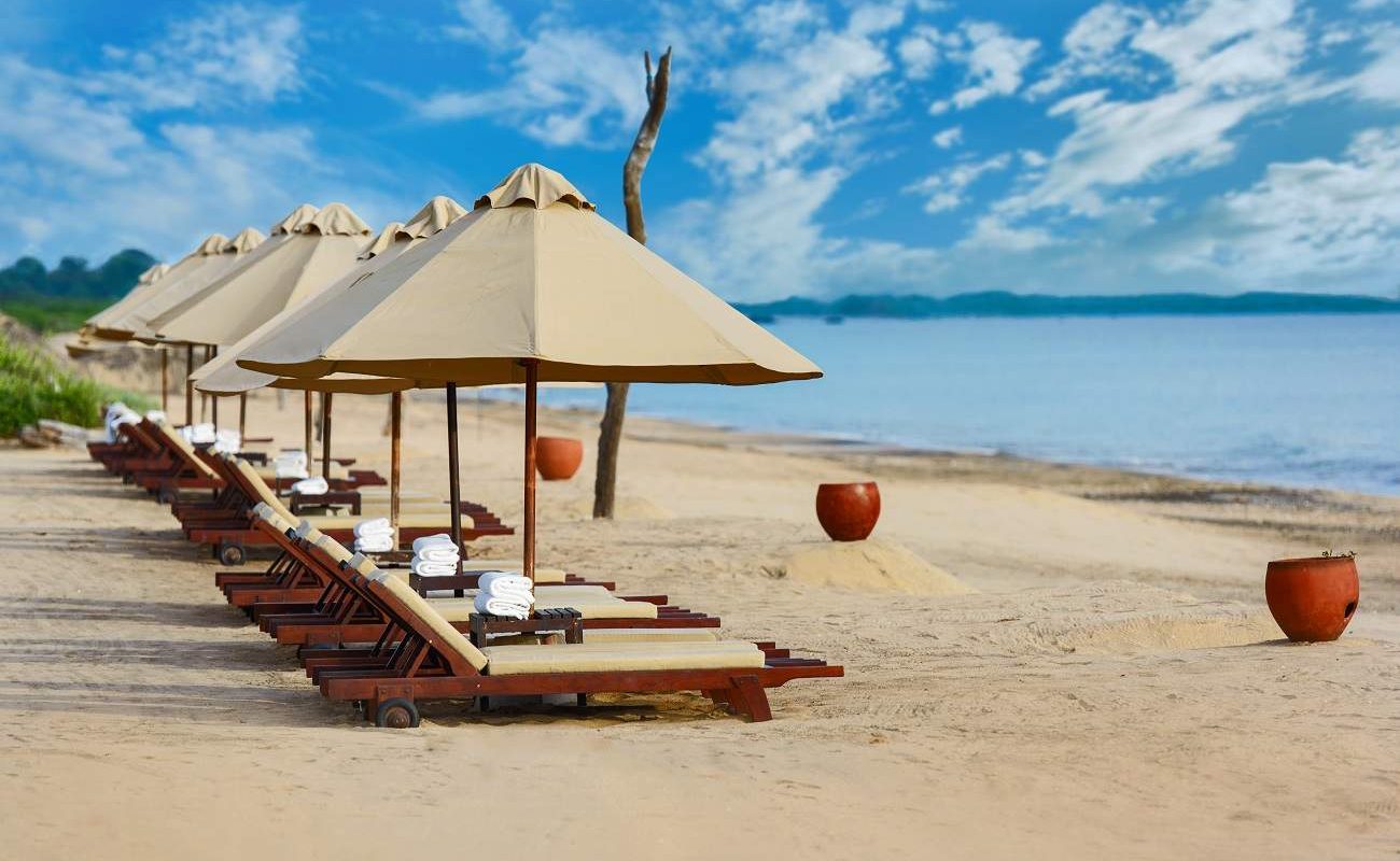 Uga Jungle Beach Strandliegen Am Strand Uga Jungle Beach