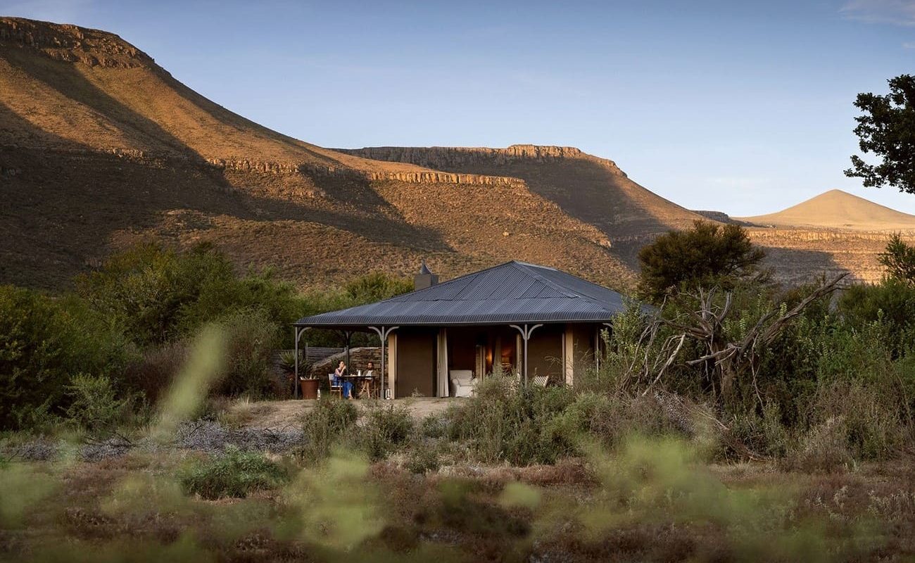 Samara Karoo Lodge Karoo Suite außen Blick auf eine Suite der Samara Karoo Lodge