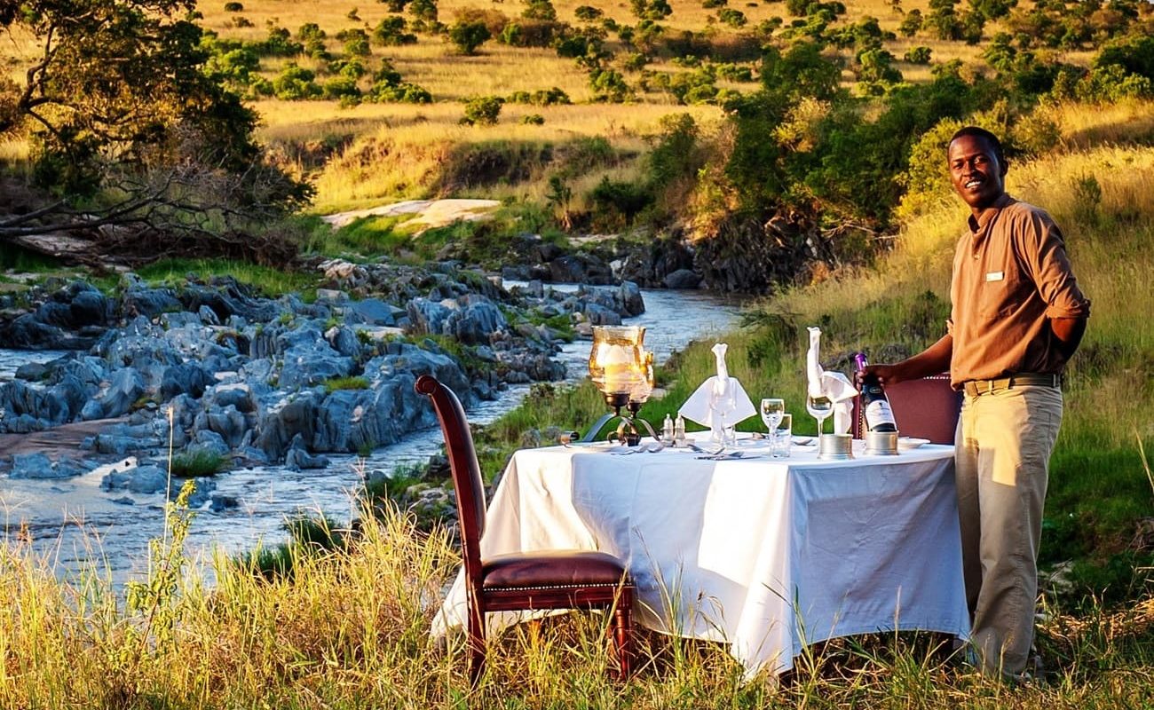 Skysafari Kenia Sand River Masai Mara Dinner am Mara River