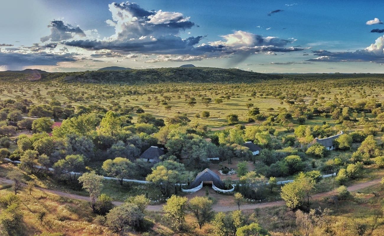 Ohorongo Private Game Reserve Safari Lodge Gesamtansicht Ohorongo Safari Lodge Gesamtansicht