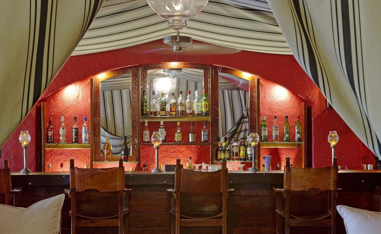 Bar Linyati Chobe Game Lodge