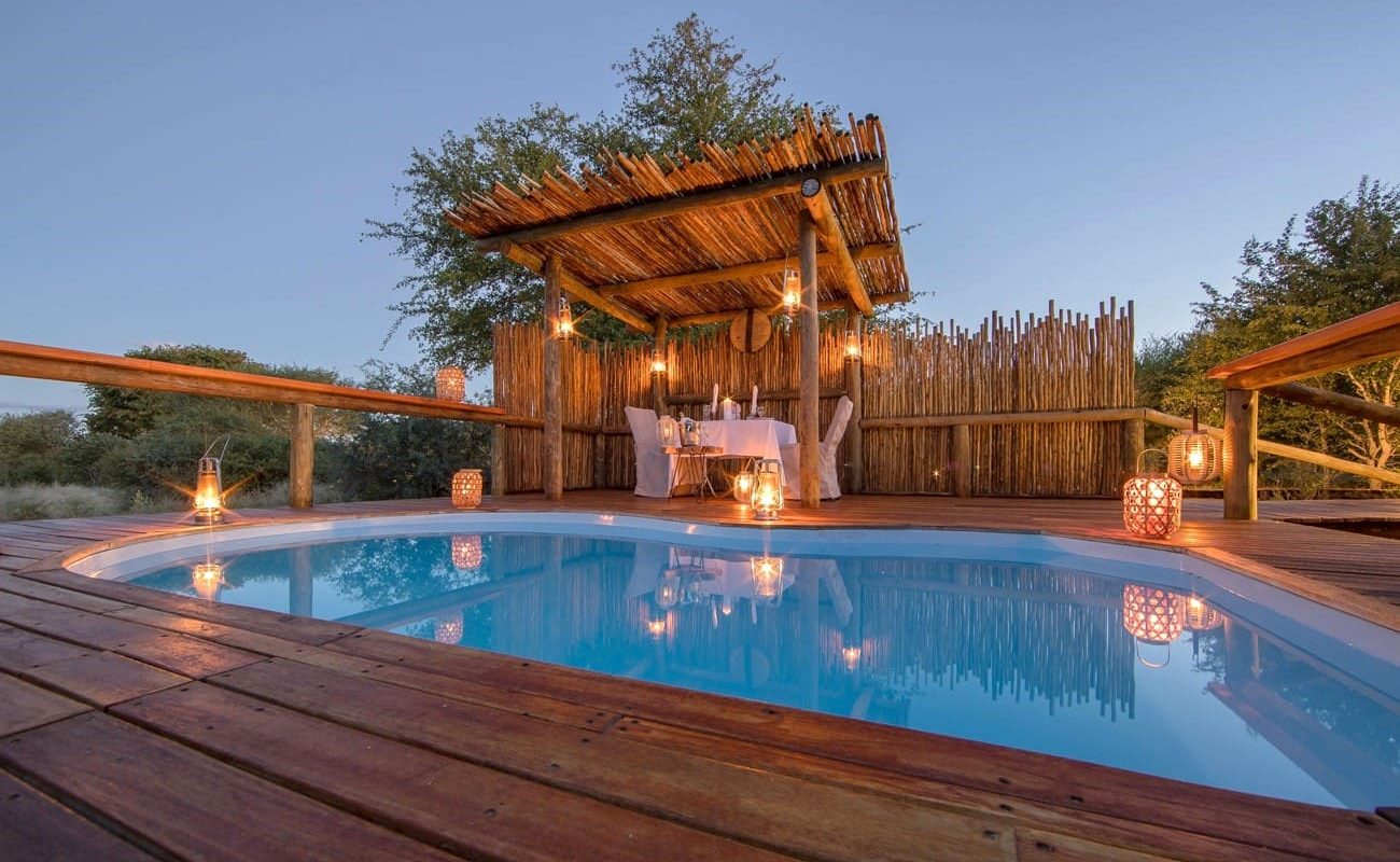 Dinner am Pool von Dinaka