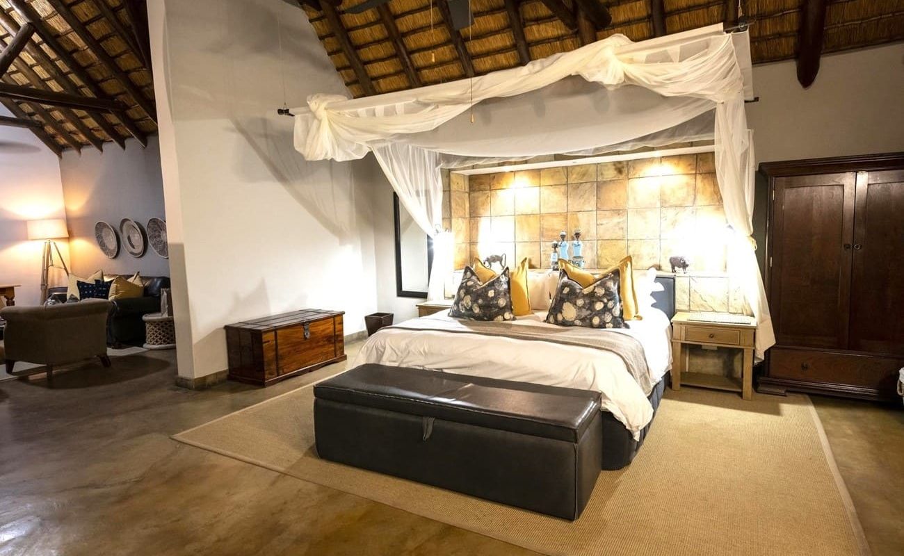 Elephant Plains Game Lodge Honeymoon Suite Honeymoon Suite, Elephant Plains