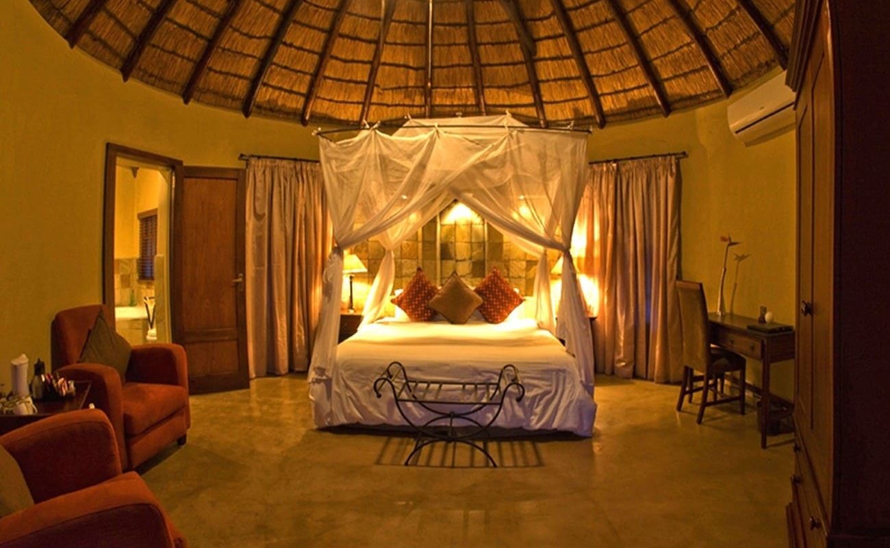 Elephant Plains Game Lodge Rondavel innen Rondavel, Elephant Plains