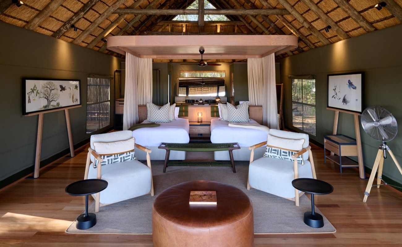 Savute Safari Lodge Chalet In einem der geschmackvollen Chalets der Savute Safari Lodge