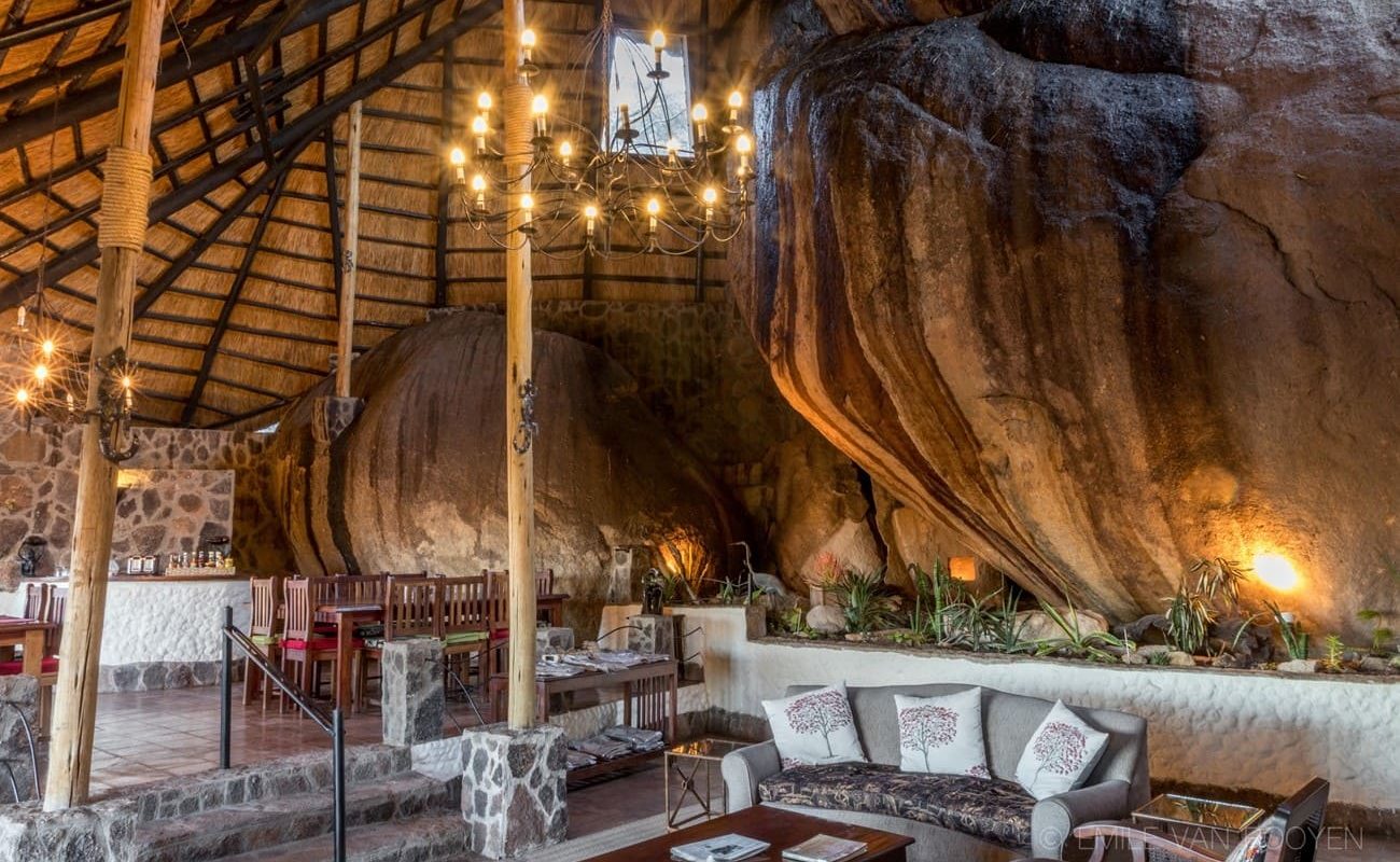 Big Cave Leopards Lair lounge dining area On the Rocks bar Leopard Laird Restaurant und Lounge Big Cave Camp
