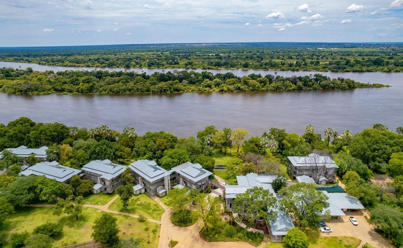 Palm River Hotel Blick Zambezi River Blick vom Palm River Hotel auf den Zambezi