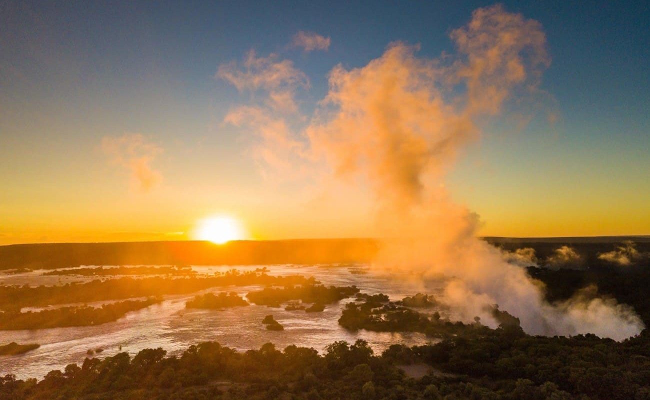 Sonnenuntergang an den Viktoriafällen