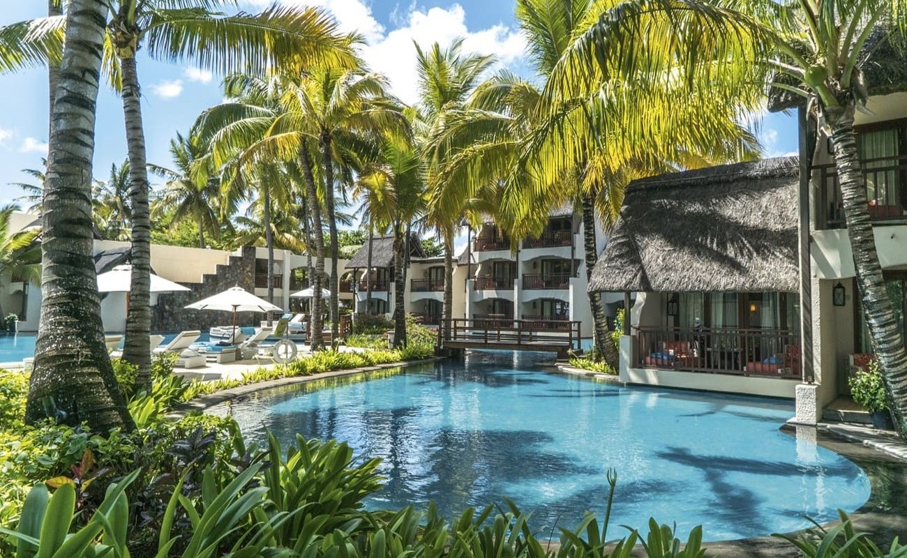 Hauptpool des Belle Mare Plage