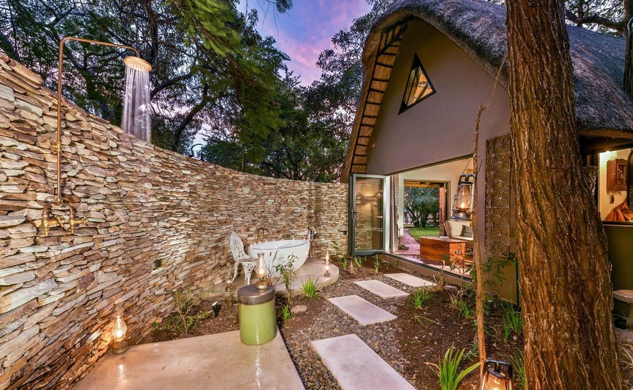 Sabi Sabi Selati luxury Suite Bad außen Sabi Sabi Selati Suite Außenbad