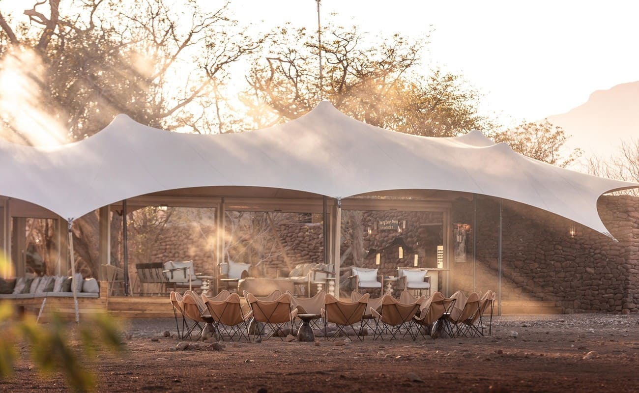 Desert Rhino Camp Hauptzelt Hauptzelt des Desert Rhino Camps