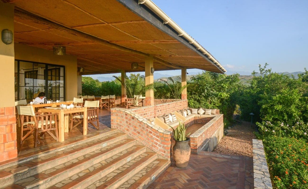 Elephant Plains Lodge Uganda Veranda Haupthaus Veranda Haupthaus Elephant Plains Lodge, Uganda