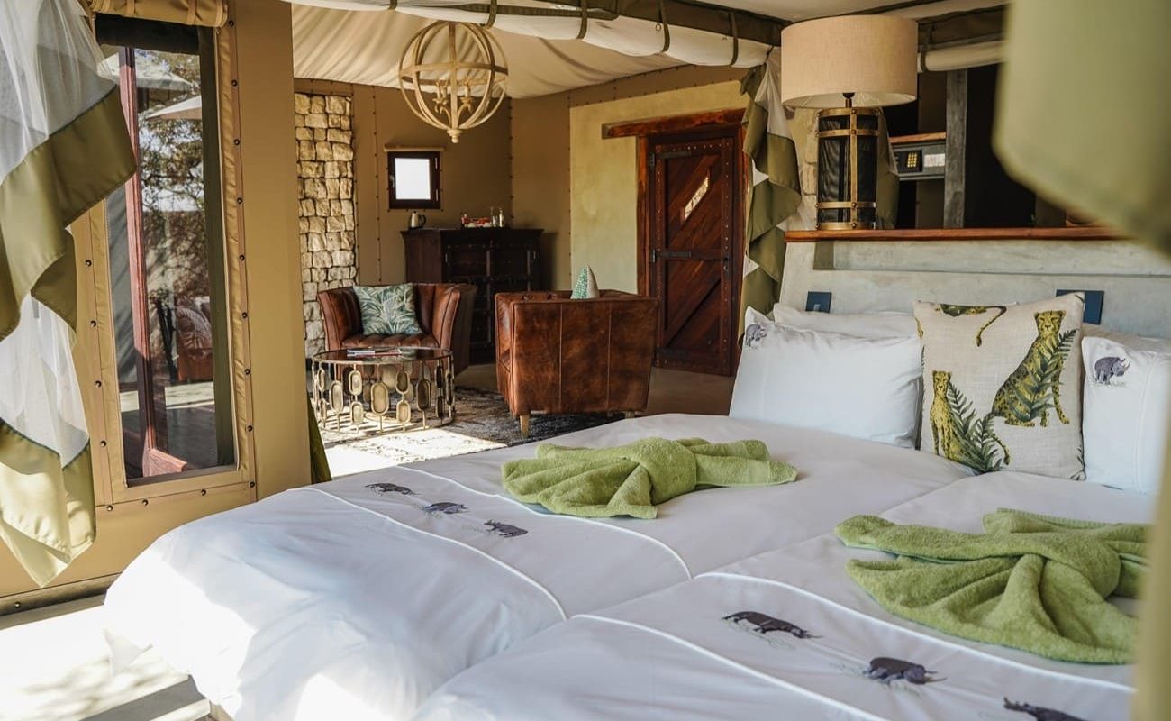Etosha Oberland Suite Schlafbereich Suite Etosha Oberland Lodge