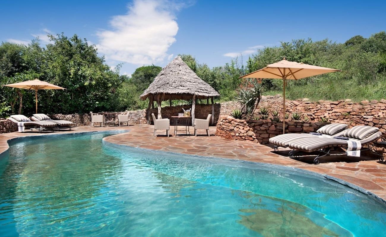 Am Pool des AndBeyond Kleins Camp