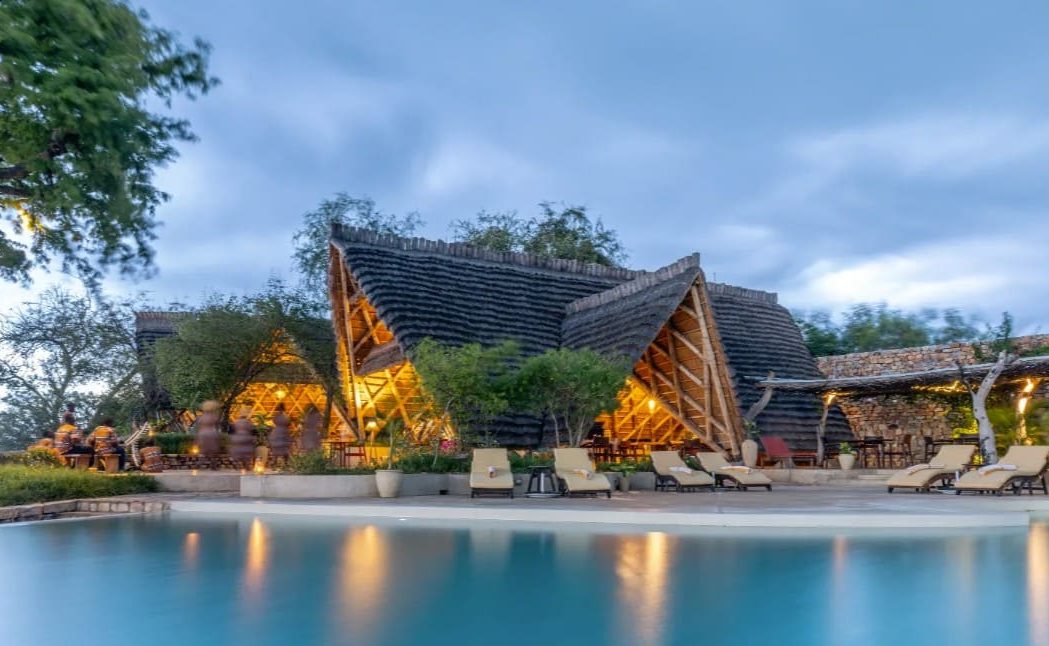 Nile Safari Lodge abends Abendstimmung in der Nile Safari Lodge