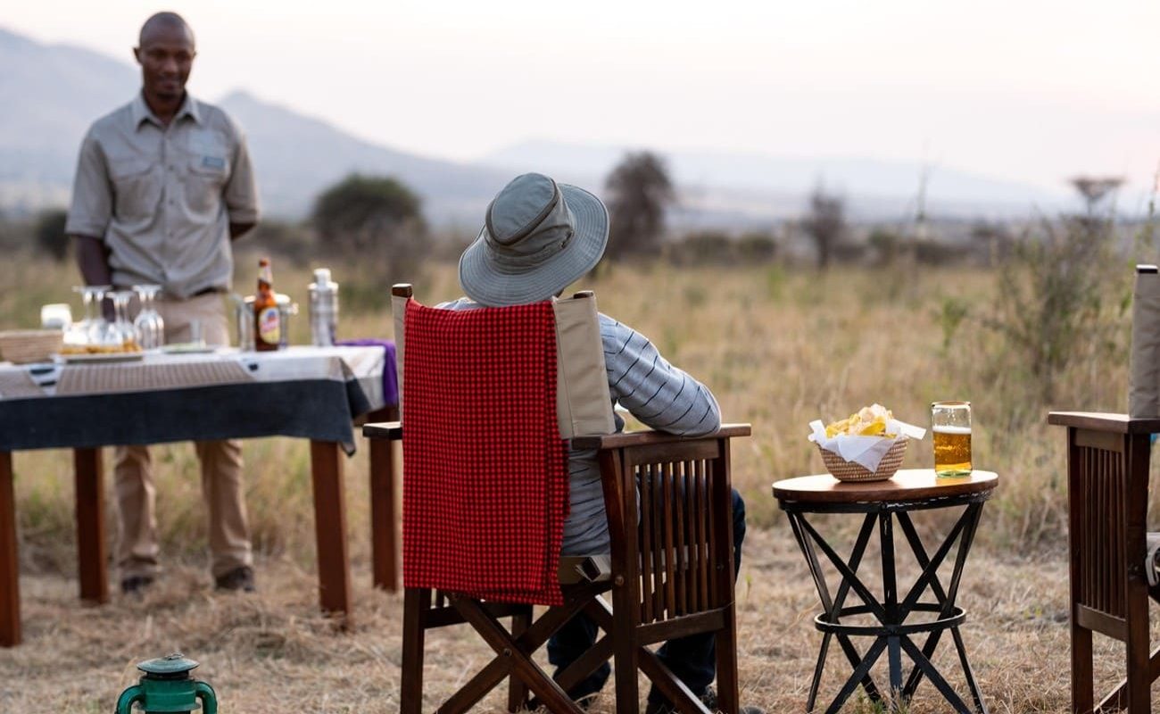 Nyikani Camp Central Serengeti Sundowner Sundowner in der Serengeti