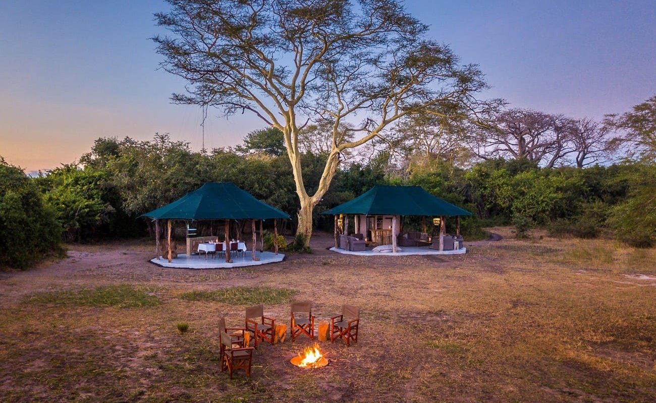 Lagerfeuer im Kuthengo Camp