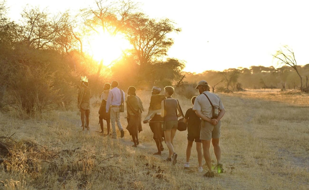 Meno a Kwena Pirschwanderung Pirschwanderung Meno a Kwena