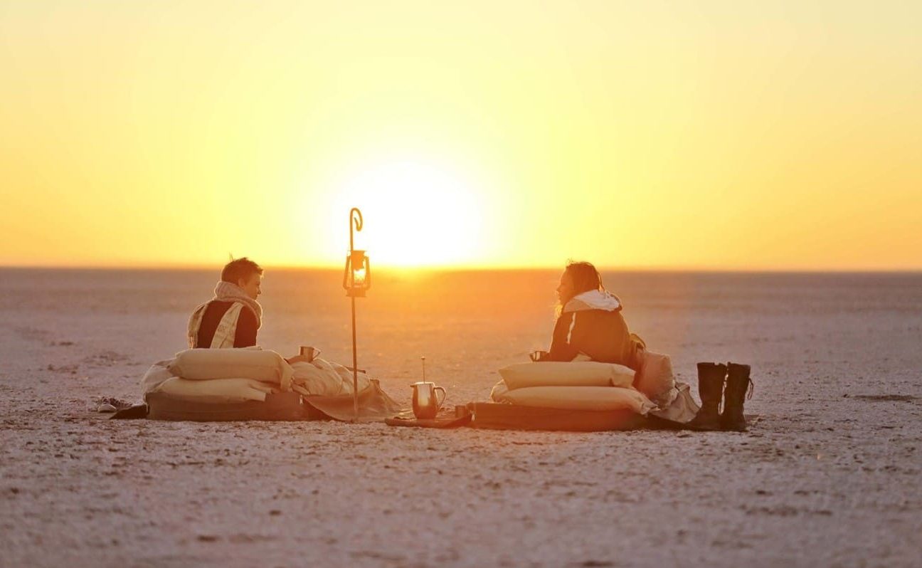 Meno a Kwena Sleepout Sleepout in den Salzpfannen Meno a Kwena