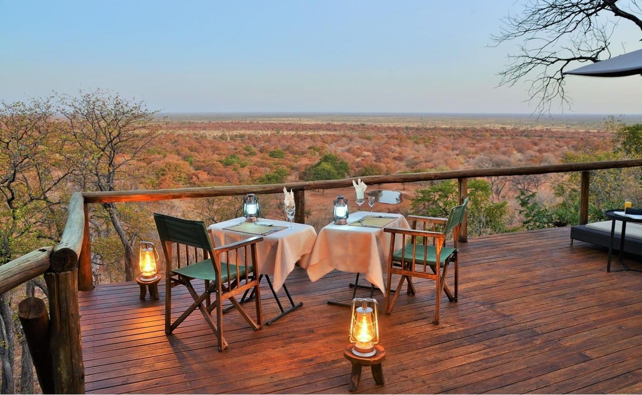 Privates Dinner in der Ghoha Hills Savuti Lodge