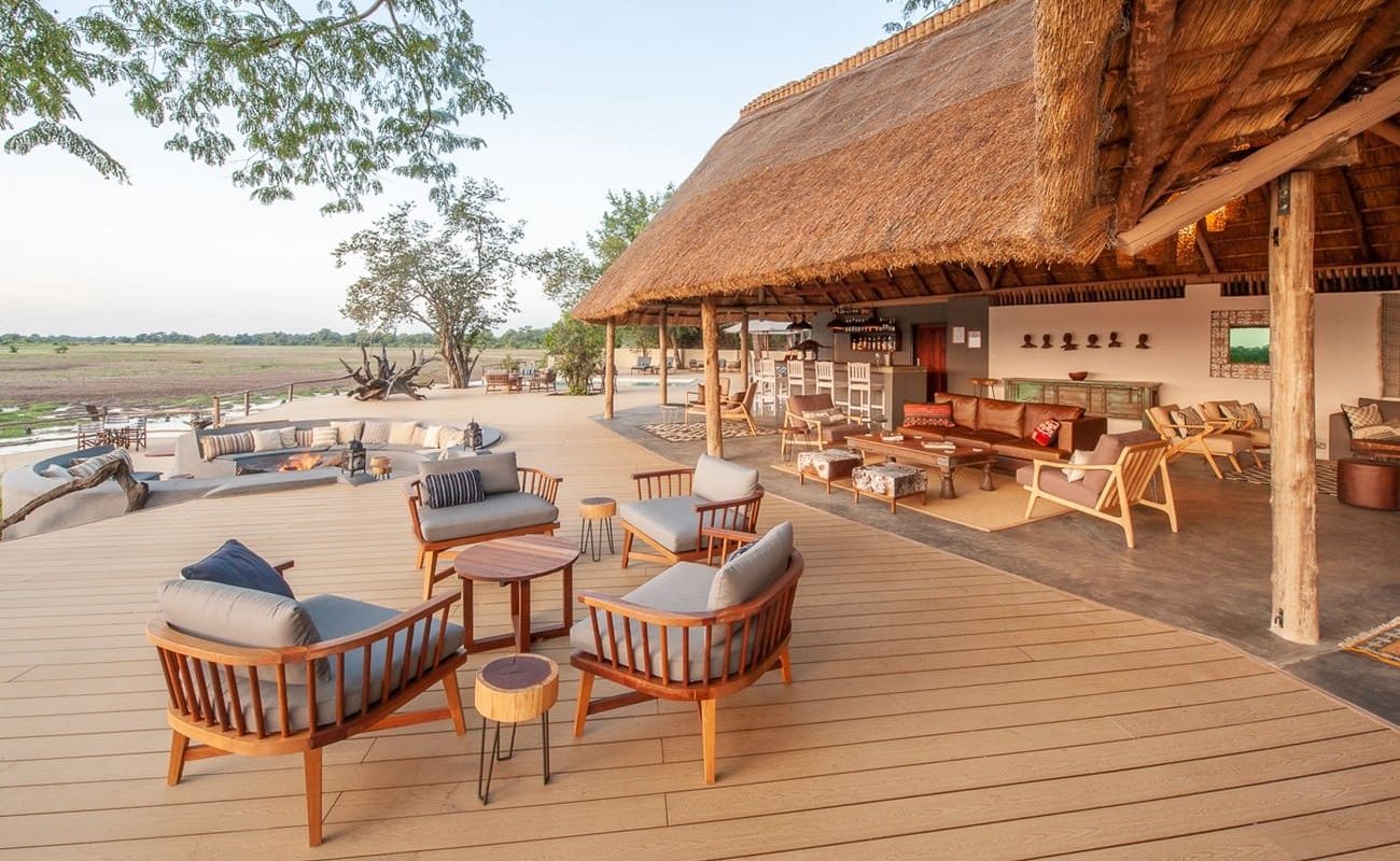 Veranda Haupthaus Kafunta River Lodge