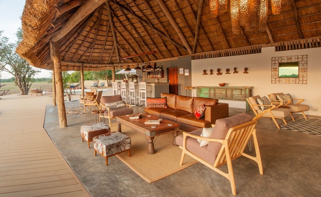Lounge und Bar der Kafunta River Lodge