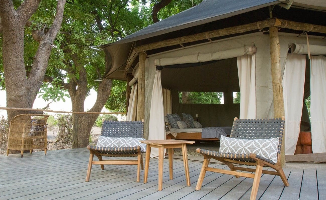 Blick auf ein Zelt im Three Rivers Camp