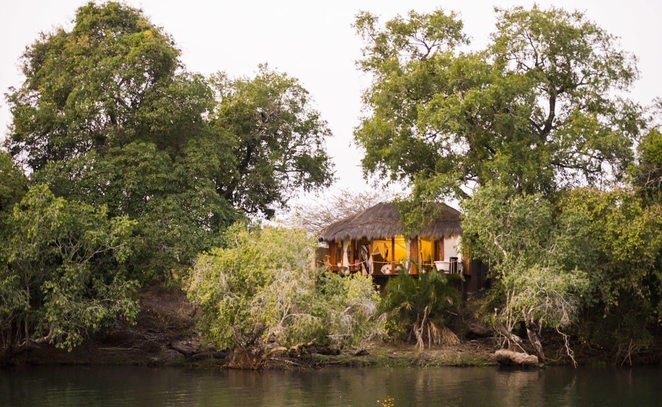 mukambi Zelt Fluss Zelt am Fluss von Mukambi